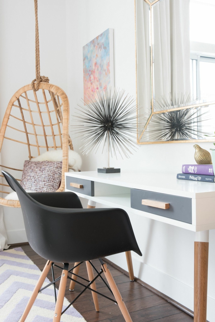 chaise et bureau pour la chambre ado fille
