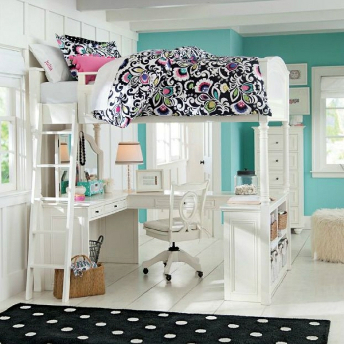 fille ado chambre avec coin bureau