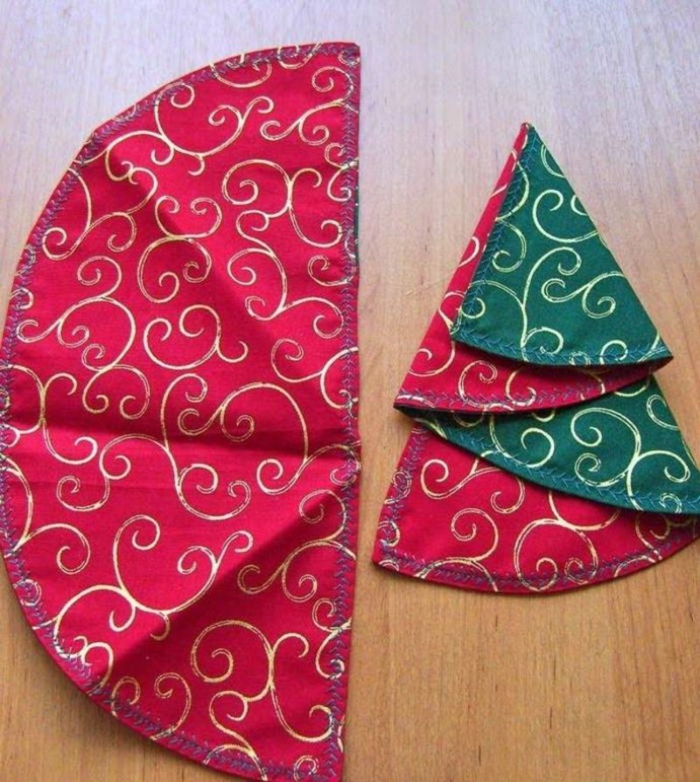 pliage de serviette pour noël deux couleurs