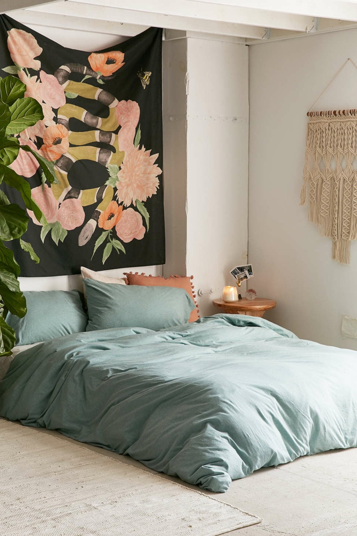 idée avec du tissu pour fabriquer une tête de lit