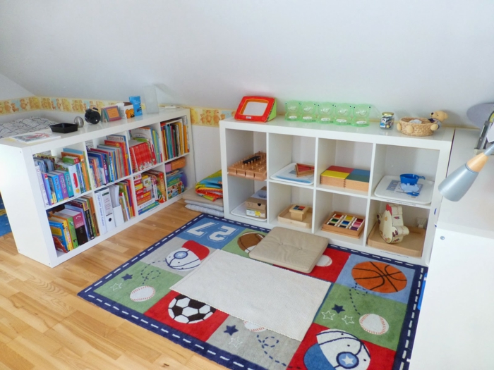 chambre montessori espace jouets