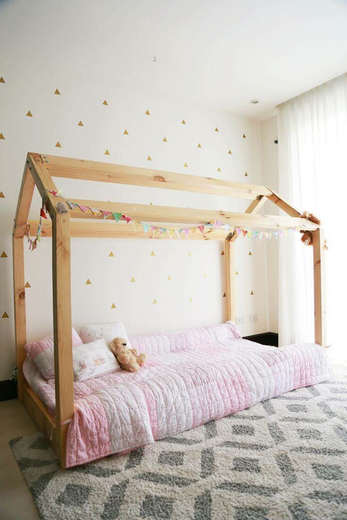 chambre montessori lit pour enfant