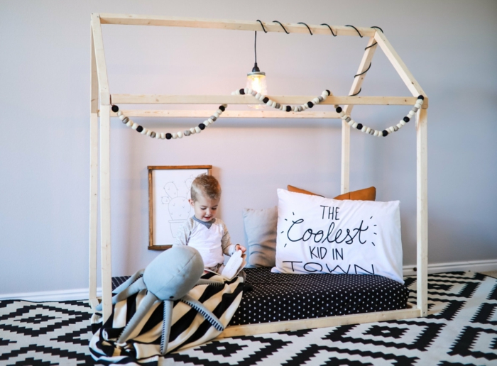 lit cabane montessori chambre enfant tapis graphique