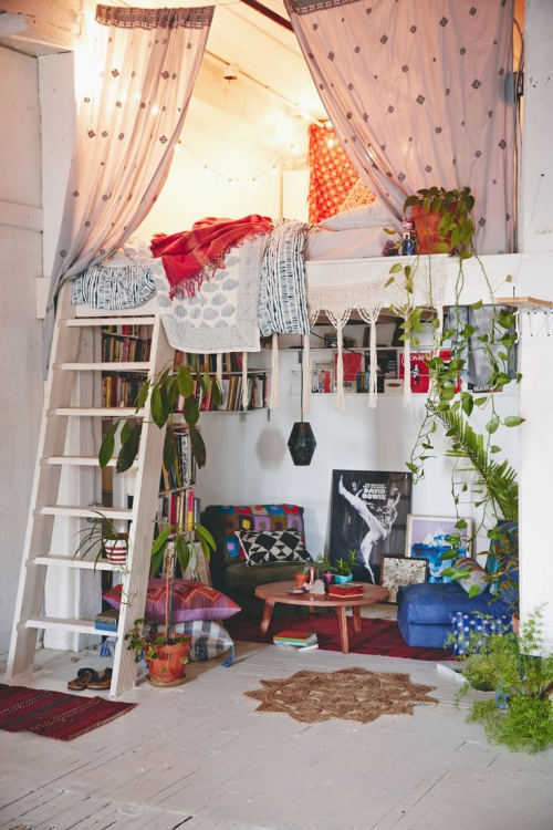 lit pour petit espace à deux niveaux