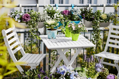 idée barrière balcon table et chaises pliantes