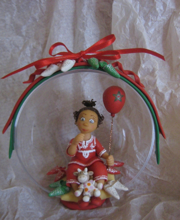 déco de Noël en pâte fimo un enfant mignon