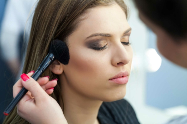 contouring visage rond blush
