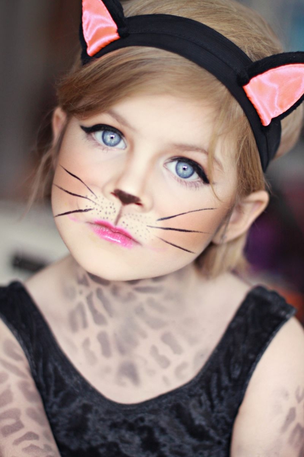 maquillage halloween enfant fille chatte
