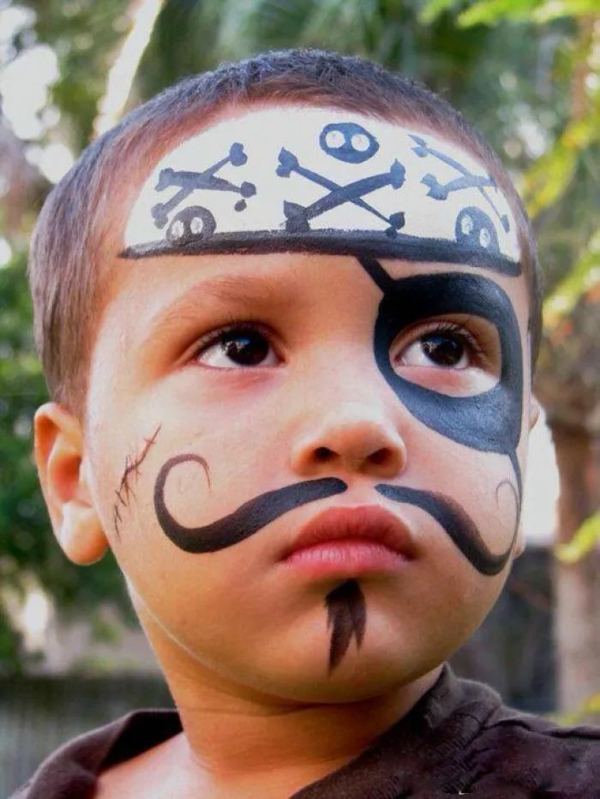 maquillage halloween enfant garçon pirate