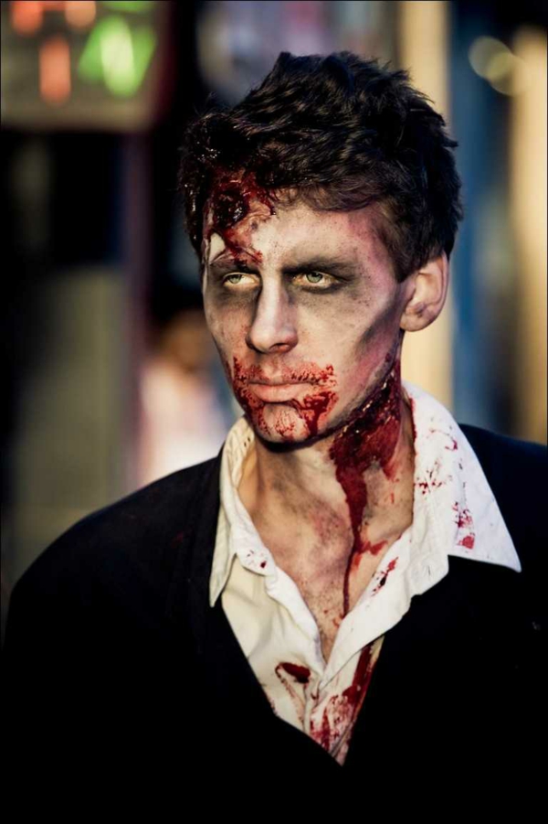 idée de maquillage halloween homme facile zombie avec des plaies sanglantes maquillage halloween homme zombie plaies sanglantes