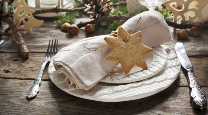 déco avec des biscuits idée assiette de Noël