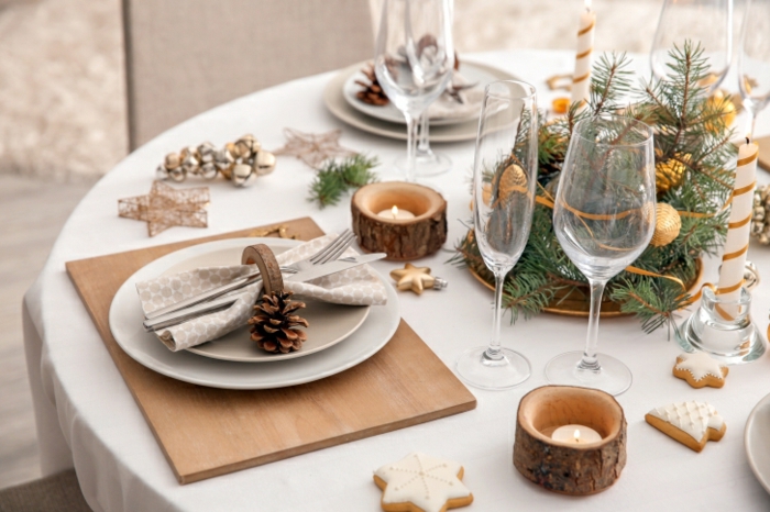 déco pomme de pin assiette de Noël