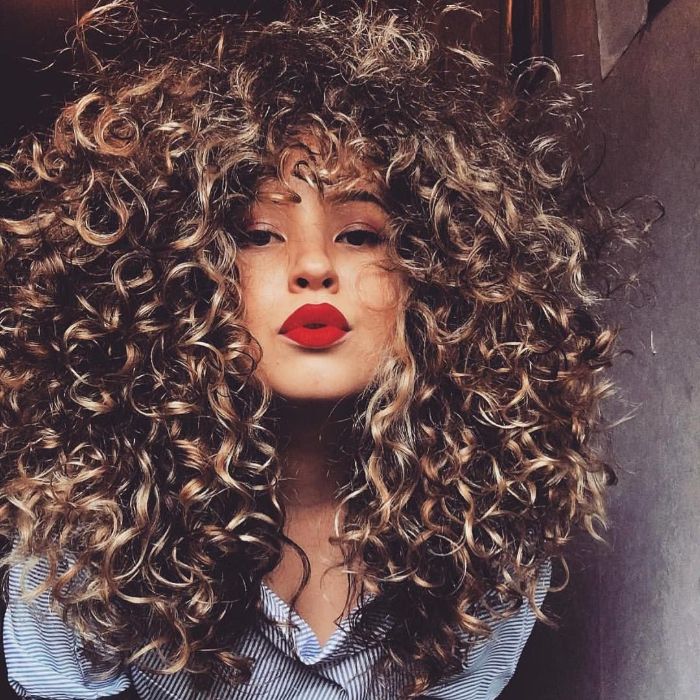 masque cheveux bouclés maison cheveux hydratés