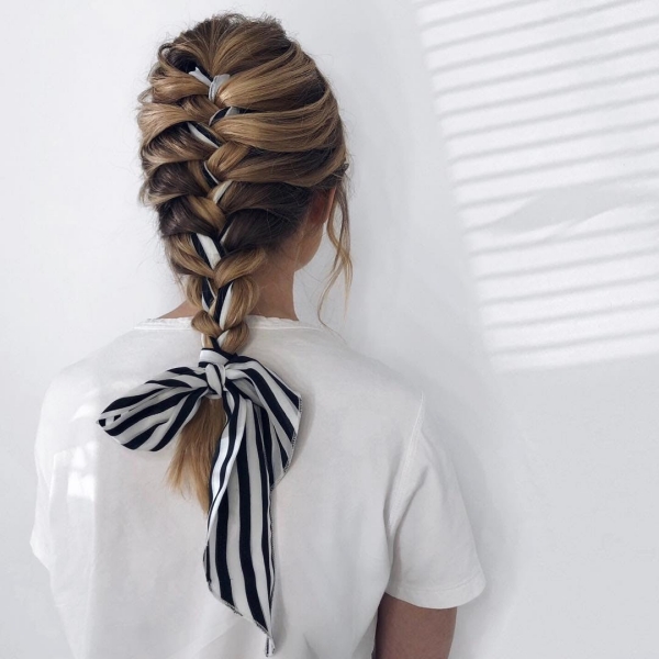 coiffure avec foulard tresse classique