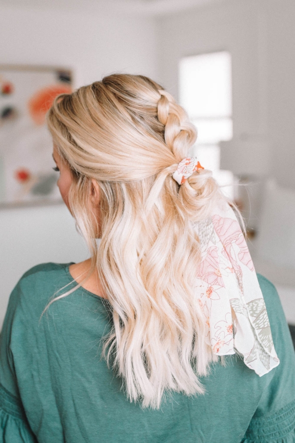 coiffure avec foulard tresse française centrale