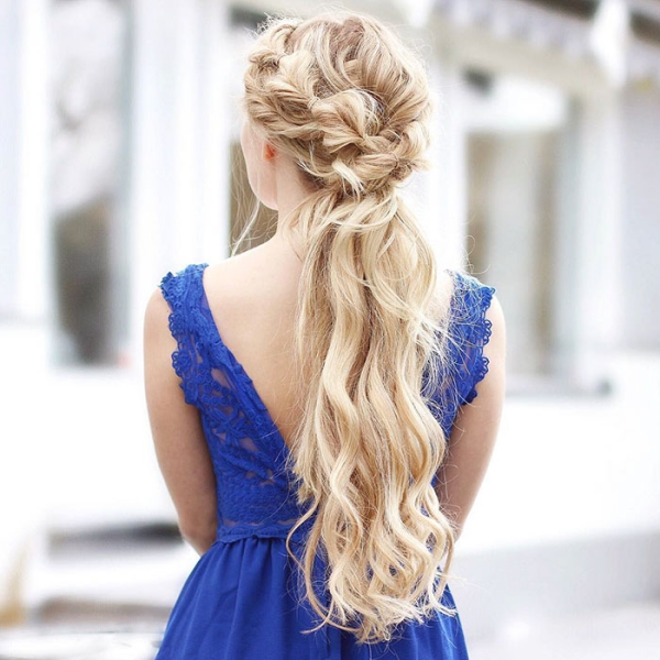 coiffure avec tresse assembler trois éléments 
