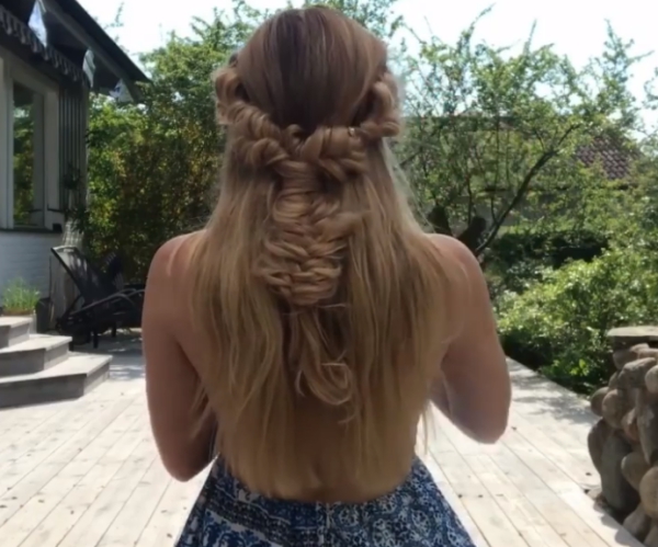 coiffure avec tresse expériment intéressant 