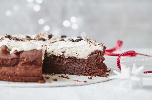 gâteau sans gluten chocolat glaçage blanc 