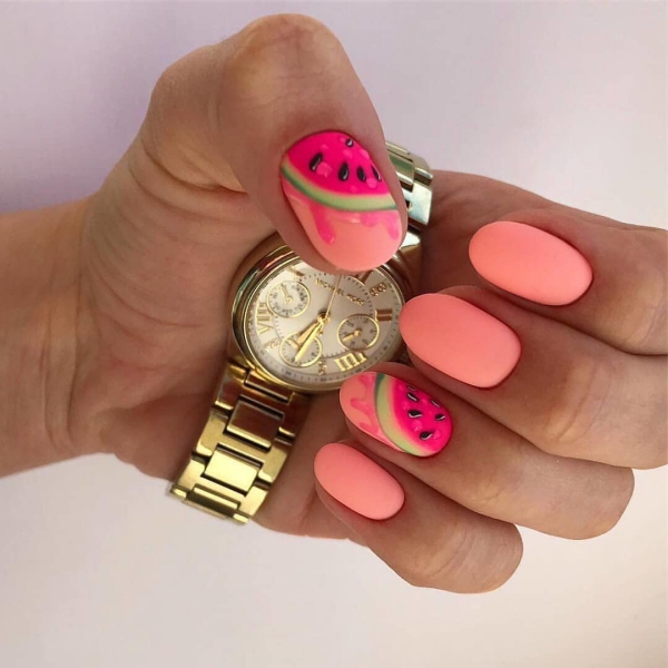 manucure stylée tendance le thème des fruits 