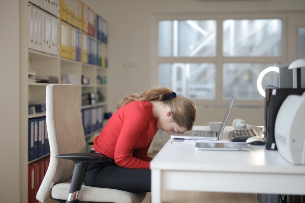 le stress et la vie sédentaire comme facteur maladies et problèmes de santé