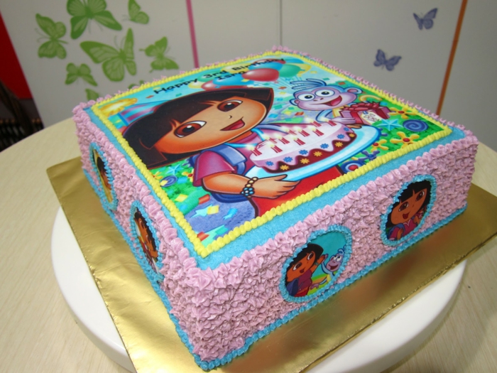  "Dora l'exploratrice" gâteau