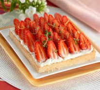 Gâteau à la fraise à préparer pour manifester le printemps (1)