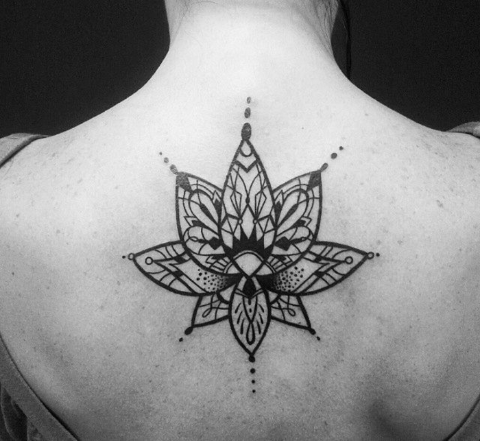 lotus tatouage mandala