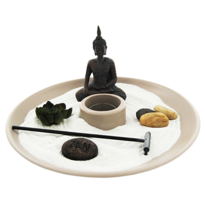 un joli jardin zen miniature pour méditer et relaxer