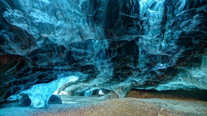 Vatnajökull glacier et une grotte- voyager en Islande