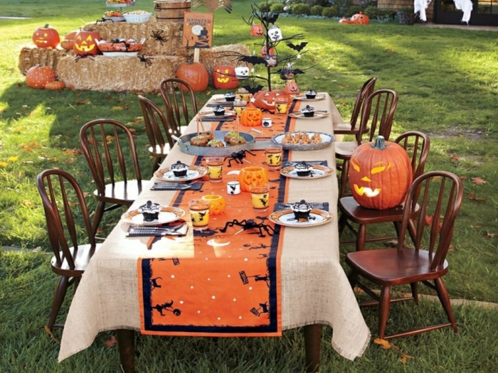 table décorée halloween