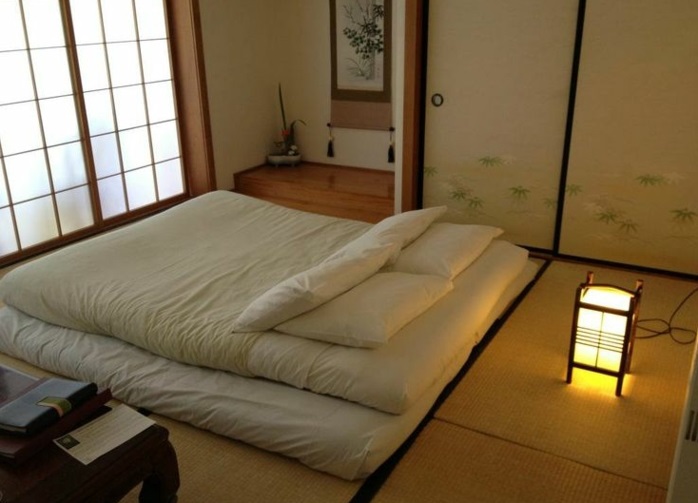 chambre à coucher traditionnelle japonaise