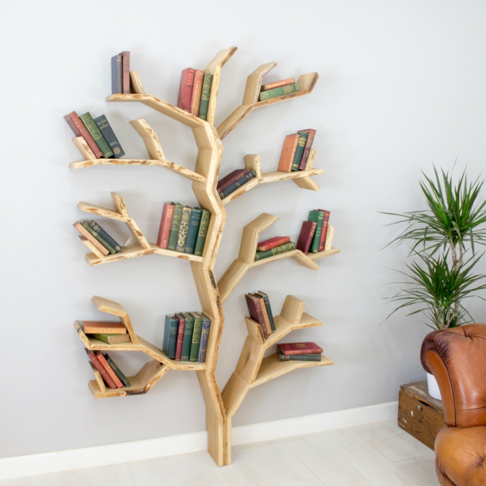 meuble bibliothèque en forme d'arbre