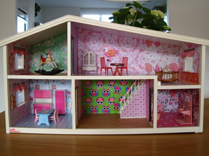 maison de poupée en bois style vintage