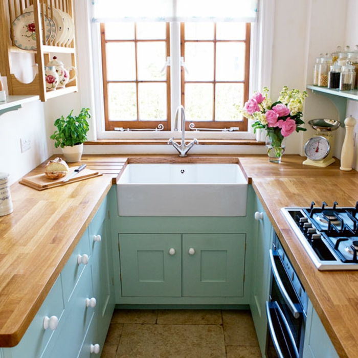 aménagement petite cuisine en vert et blanc