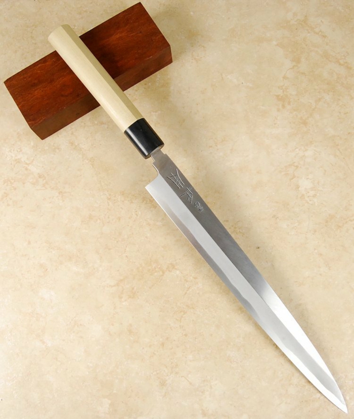 couteaux japonais yanagiba acier forgé