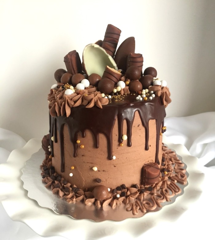 idée décoration gâteau petites gourmandises en chocolat