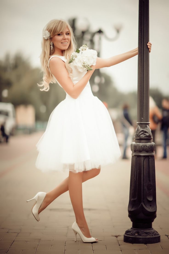 belle robe de mariée courte
