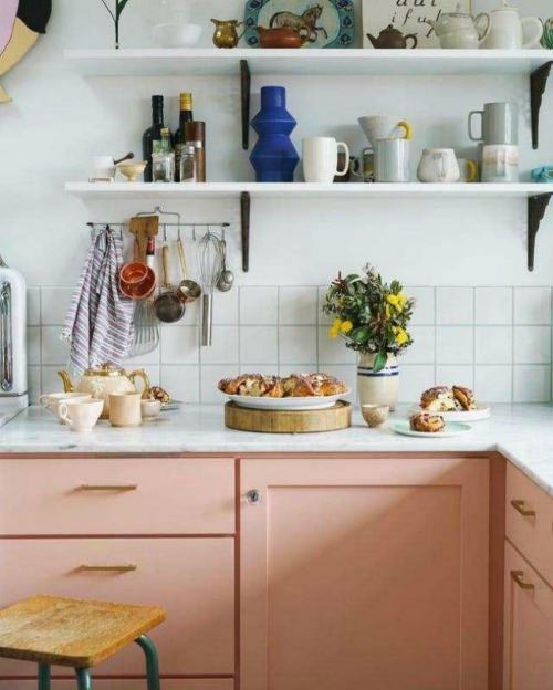 Idées pour armoires de cuisine en couleurs style vintage