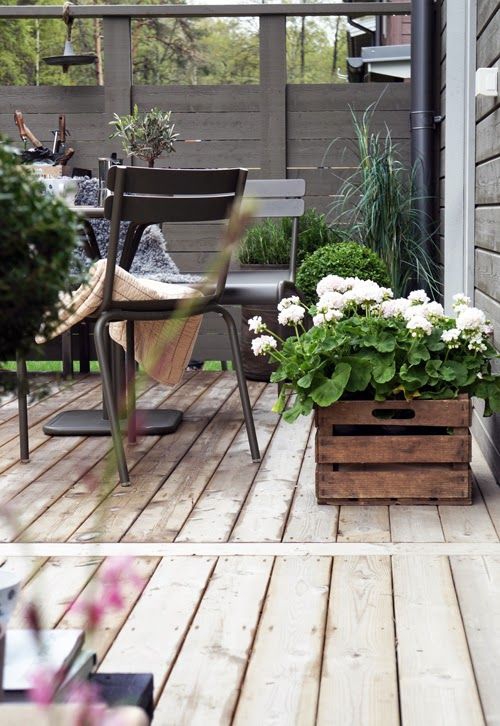 chaises de jardin très simples pour la terrasse