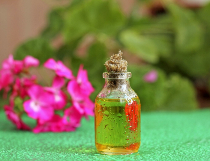 déodorant naturel maison huile essentielle de géranium rosat