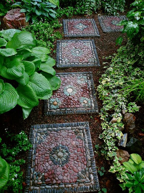Décoration jardin avec galets jolis carrés en galets