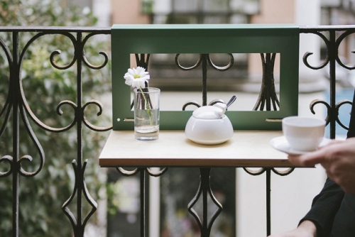 comment aménager un balcon joli coin café