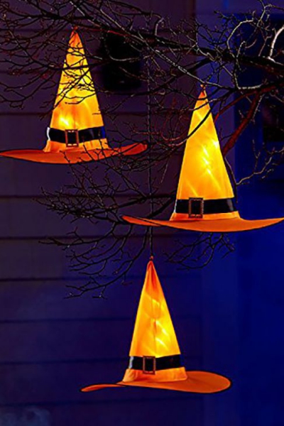 déco extérieure Halloween chapeaux illuminés