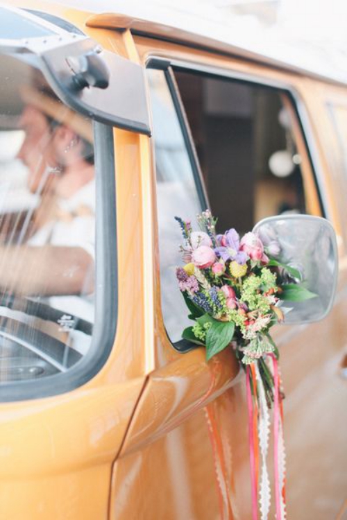 décoration voiture mariage couleur ocre