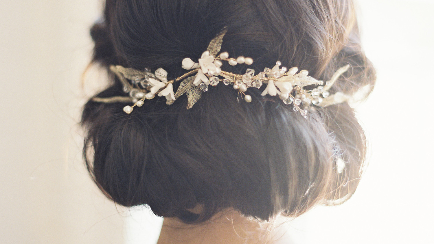 Coiffure mariage cheveux mi-longs ou une allure 