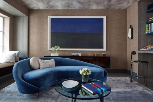 canapé arrondi table basse en verre canapé arrondi en couleur bleu ancre