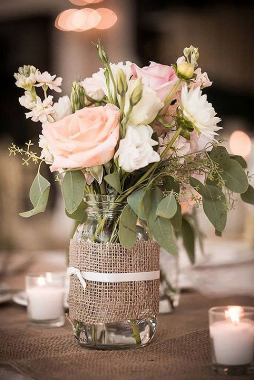 décoration mariage roses et d’autres fleurs