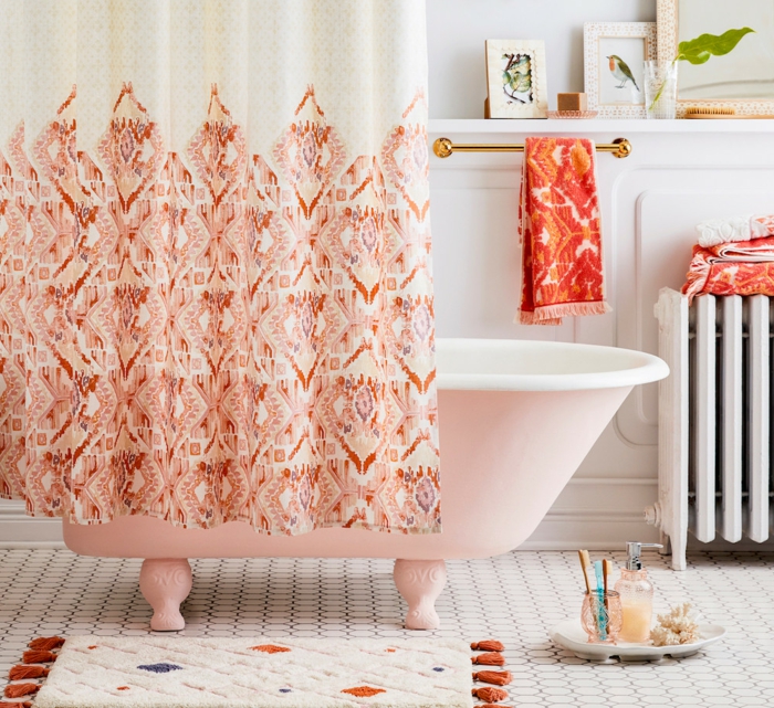 décoration tendance style maximaliste salle de bains