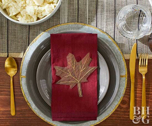 idée activité manuelle automne serviette de table décorée