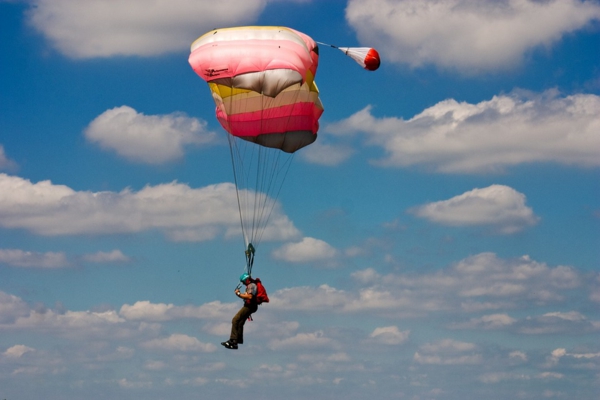 idée de cadeau d'anniversaire pour homme saut en parachute
